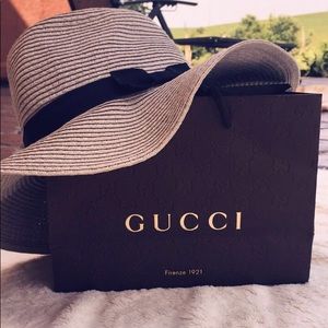 Grey floppy beach hat